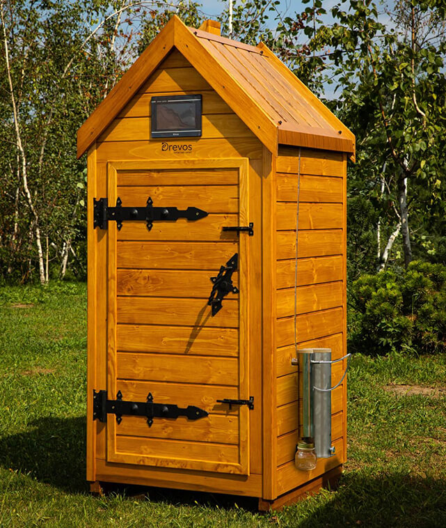 La cabană sau în curte, când vin musafiri